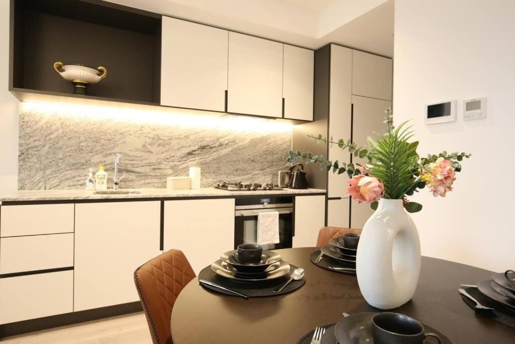 Luxury 2Bedroom2Bathroom Apartment At Mel Cbd Μελβούρνη Εξωτερικό φωτογραφία